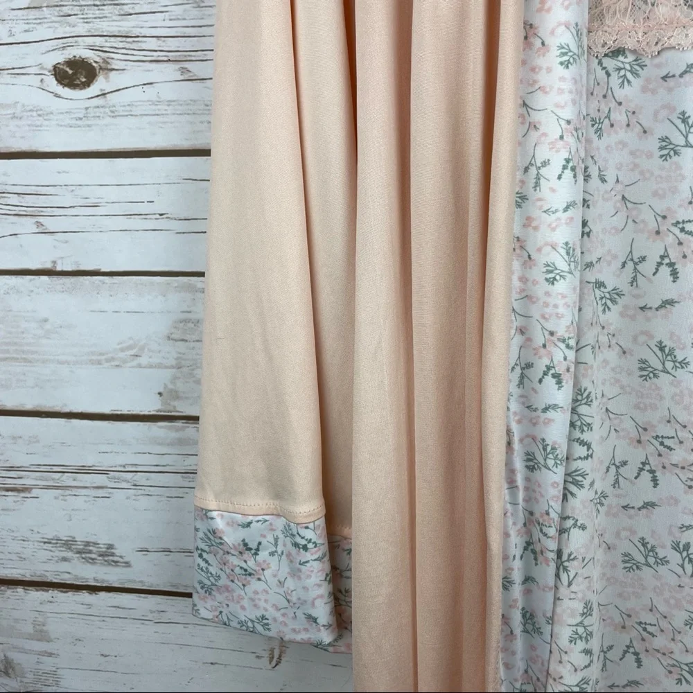 NANETTE LEPORE Short Pale Pink and Green Robe and Nightgown Set size Medium